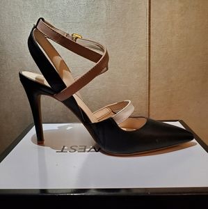 Nine West 7.5 Black Pumps